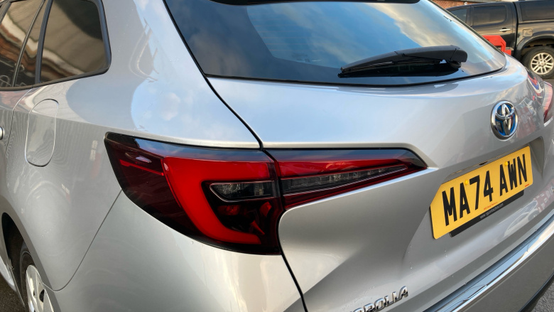 Toyota Corolla Petrol 1.8 VVT-i Hybrid Commercial Auto